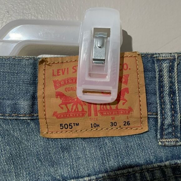 505 Levis 30/26  - Picture 3 of 4